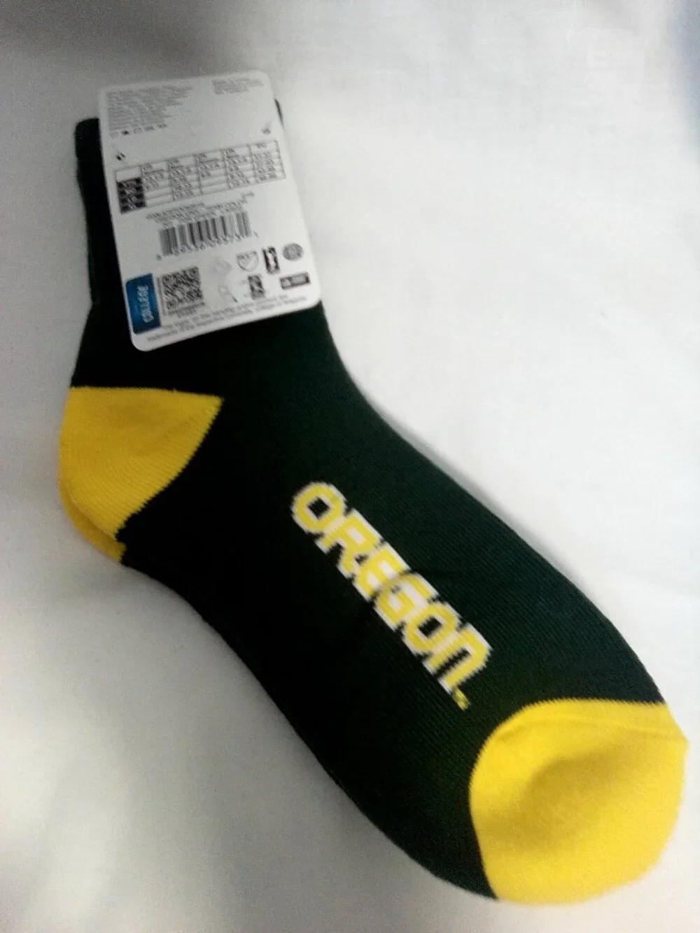 Oregon Ducks socks Large NWT